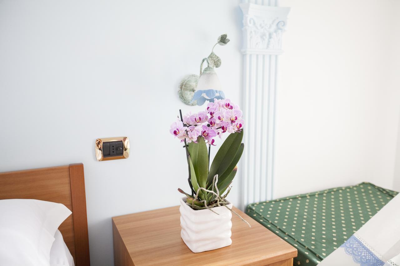 Bed and Breakfast Oasi Relais Вико-Экуенсе Экстерьер фото